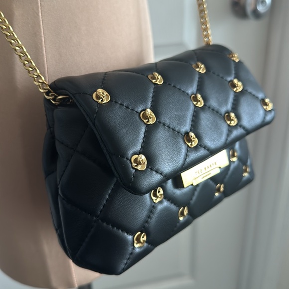 Ted Baker Ginn Leather Quilt Shoulder Rose Stud Chain Strap Black Mini Handbag - Picture 8 of 16